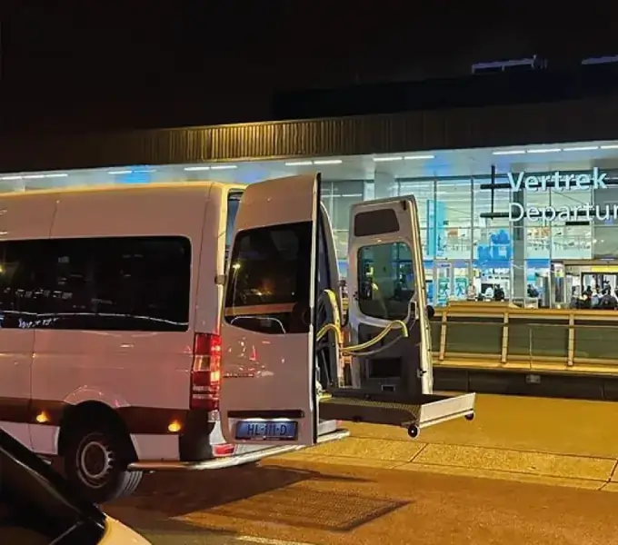Rolstoeltaxi Schiphol Rotterdam